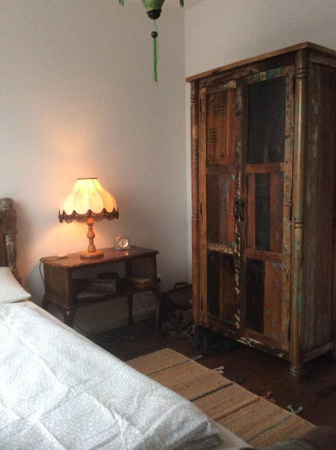Helle Dachgeschosswohnung Fuer 8 Personen In Zentraler Lage Berlim Exterior foto